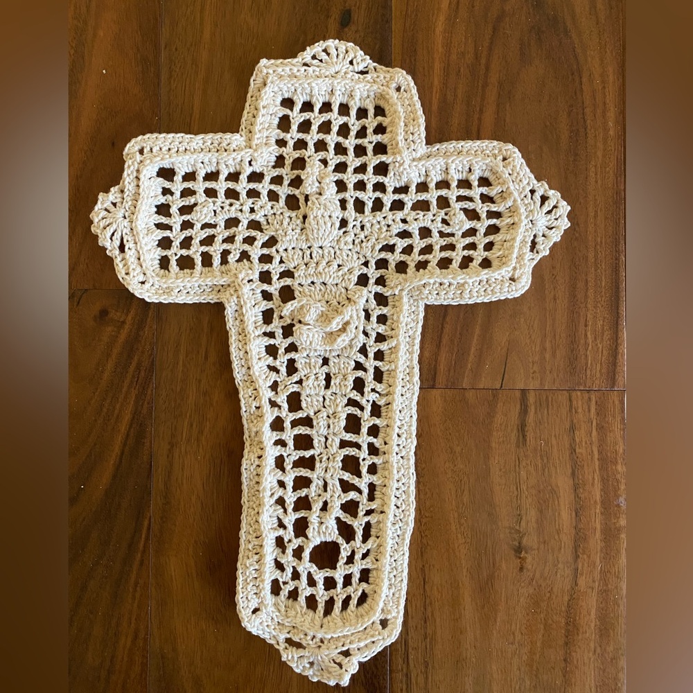 Rare Handmade Crocheted 3D The Cross Doily Filet 100% Cotton Ecru